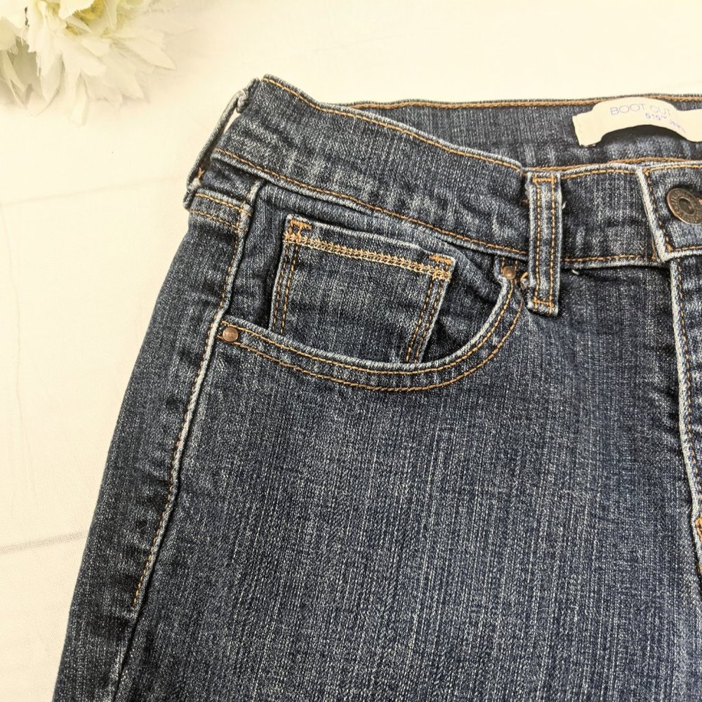 Levi's 515 Bootcut Women's Bootcut Jeans Size 4M - Picture 4 of 9